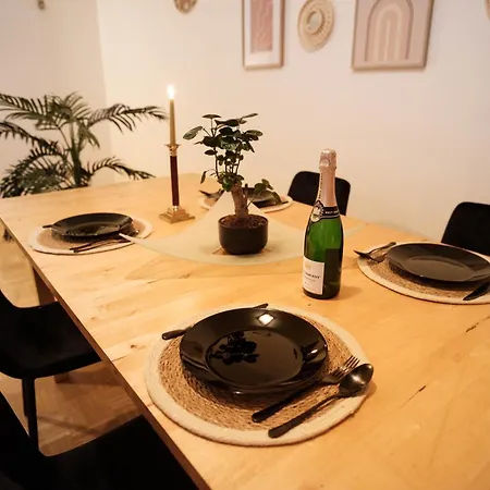 Bismarck - Central, Cozy & Family-friendly In Essen